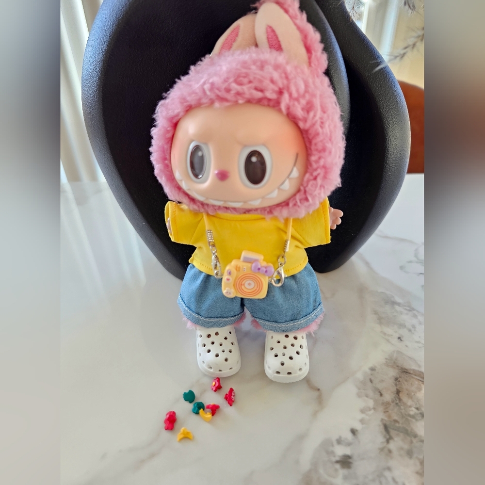 Labubu Yellow Outfit
